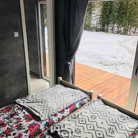 Chyza Zagroda 木屋 *