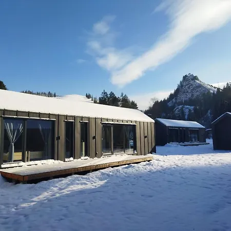 Chyza Zagroda 亚沃尔基