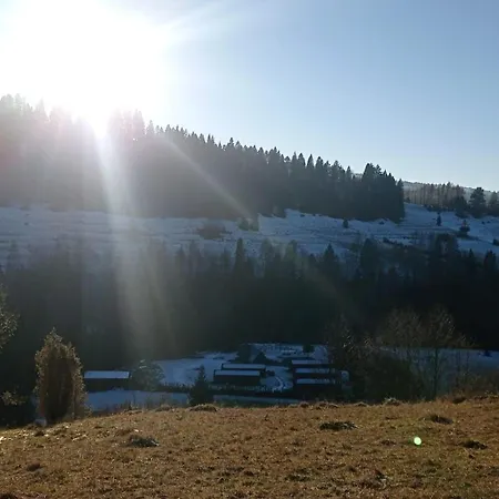 Chyza Zagroda Chalet *